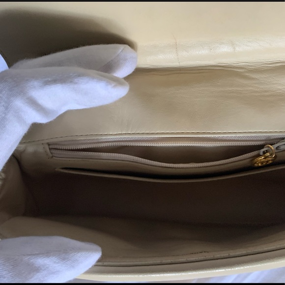 🥳Chanel flap bag beige SOFTEST lamb skin. - Picture 6 of 9